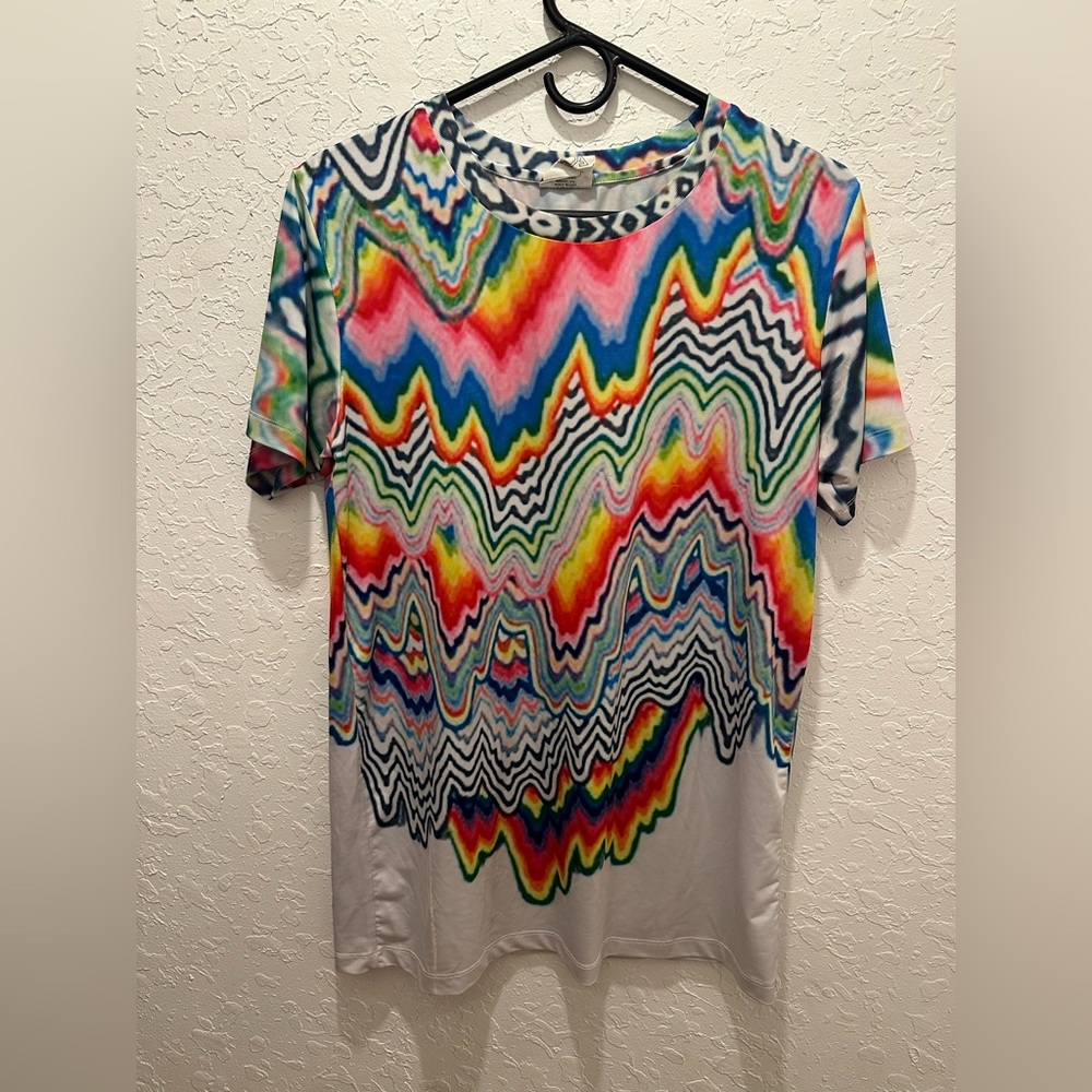 Colorful Wave Pattern T-Shirt